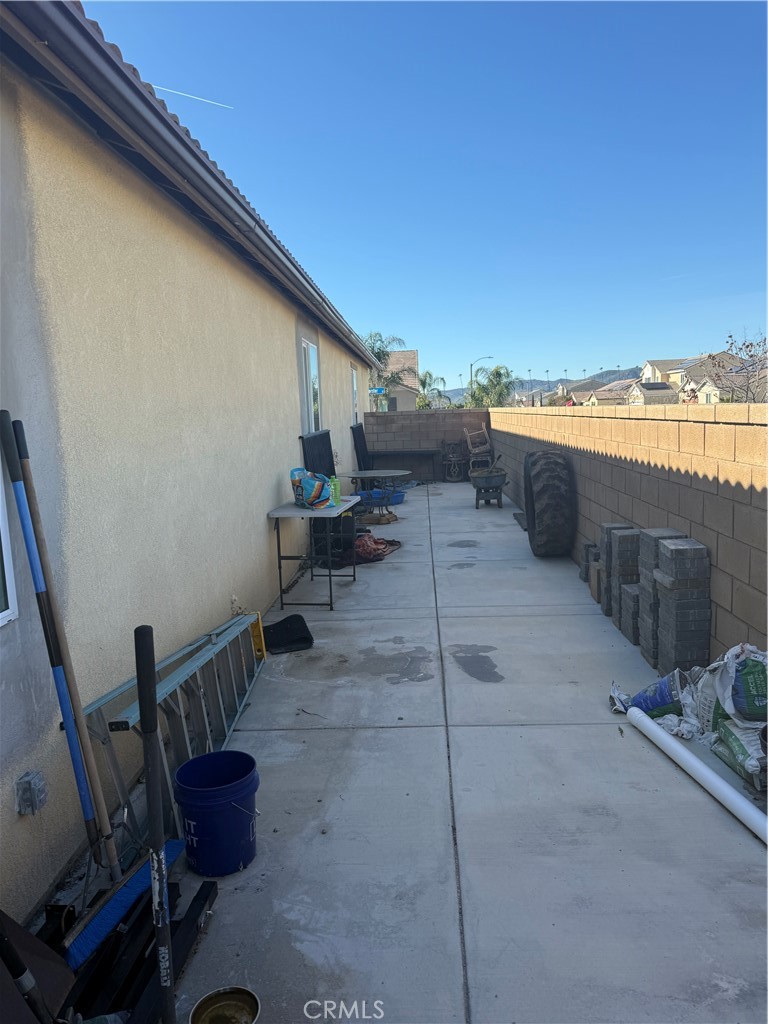 996 Forster Hemet, CA 92543 - Photo 17 of 22