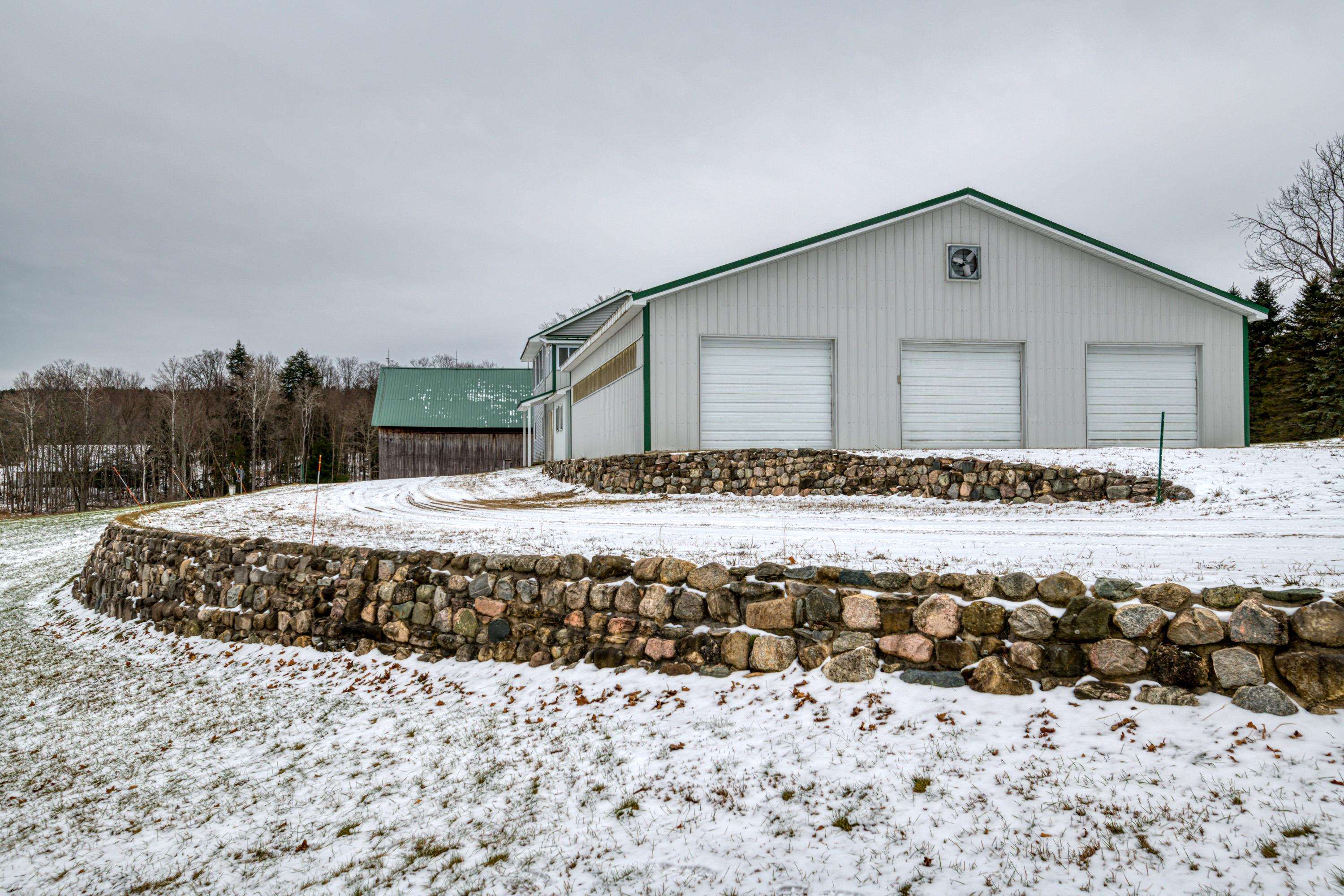 8223 Dell Road Kingsley, MI 49649 - Photo 6 of 64 1895743-6.JPG