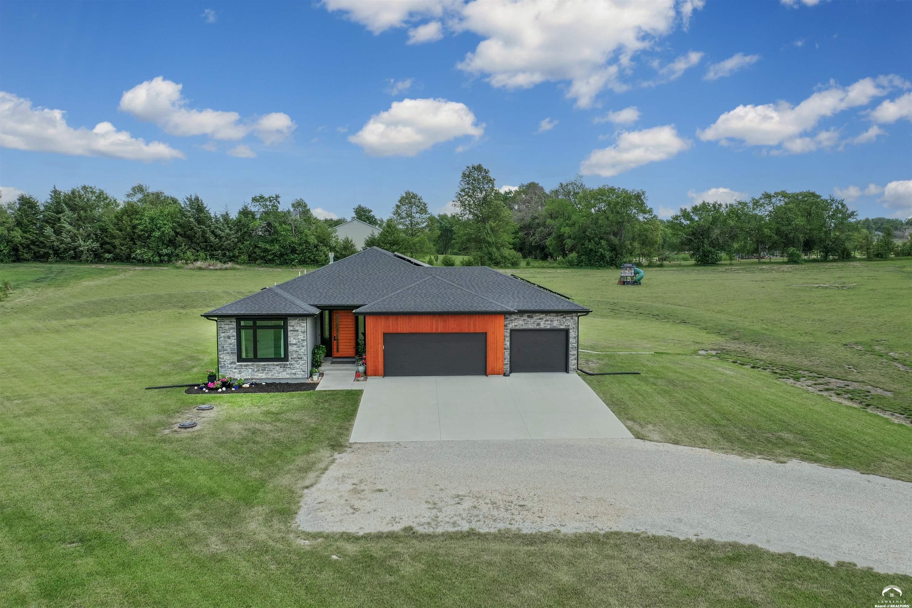 1076 East 1466th Road Lawrence, KS 66046 - Photo 1 of 1 Gallery Image 1