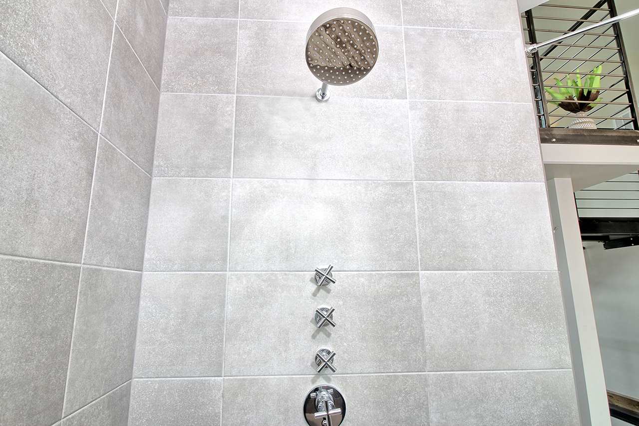 1724 K K 3/4 Road Fruita, CO 81521 - Photo 15 of 42 a bathroom with a shower