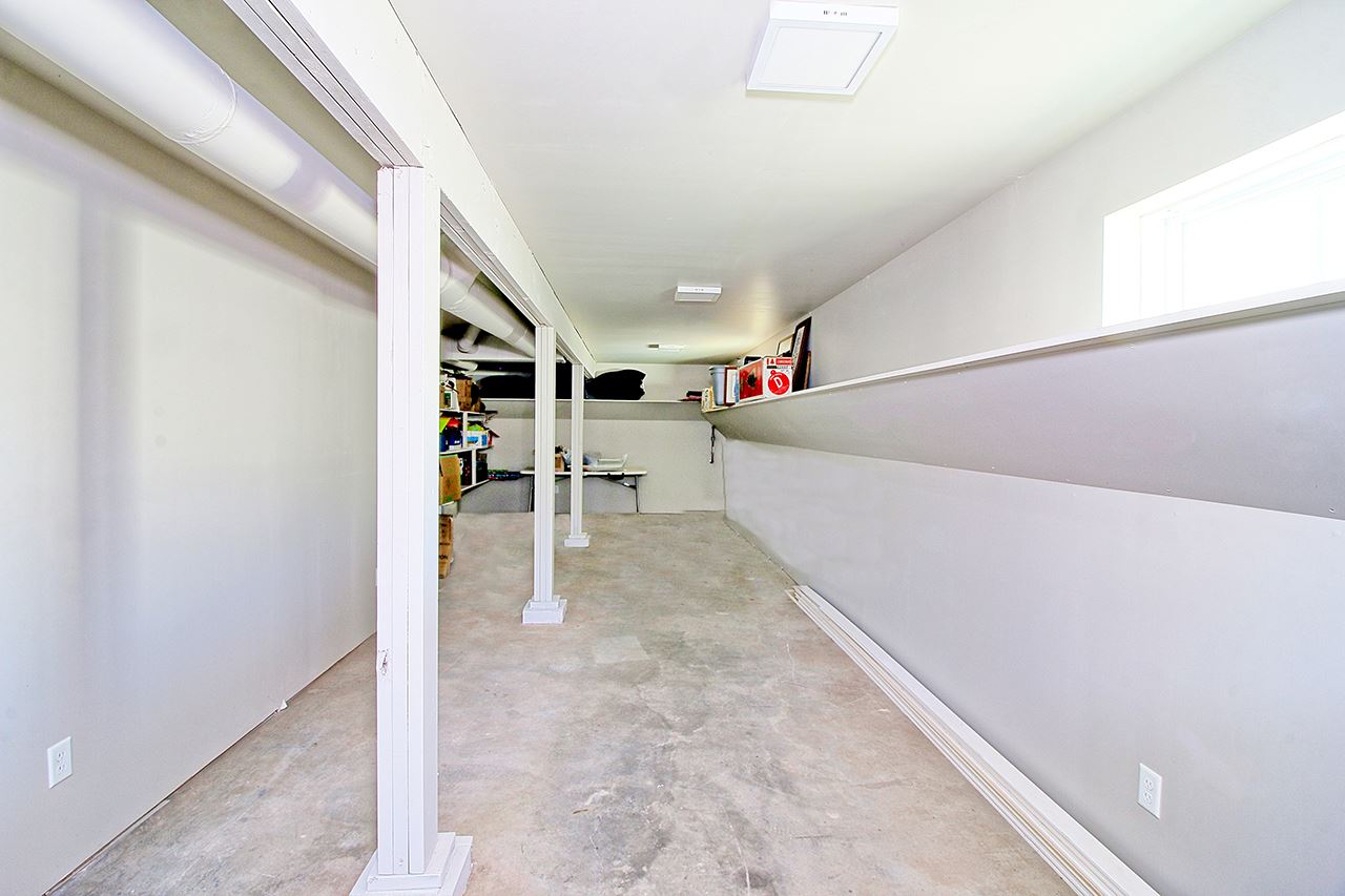 1724 K K 3/4 Road Fruita, CO 81521 - Photo 30 of 42 a view of entryway and kitchen