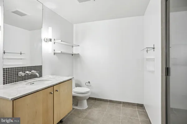 $2,100 | 1025 First Street Southeast, Unit 507, Washington, DC 20003
