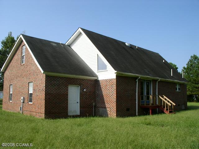 264 Channel Rock Road Beaufort, NC 28516 - Photo 2 of 11 rear view