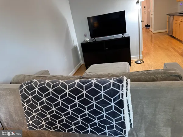 $1,995 | 1117 10th Street Northwest, Unit 305, Washington, DC 20001