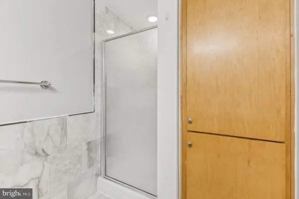 $1,995 | 1117 10th Street Northwest, Unit 305, Washington, DC 20001