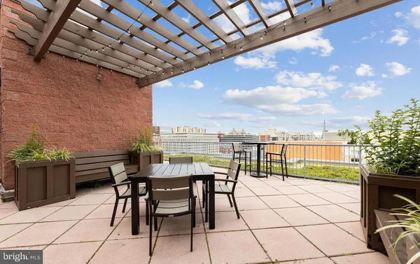 $1,995 | 1117 10th Street Northwest, Unit 305, Washington, DC 20001