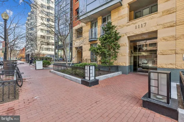 $1,995 | 1117 10th Street Northwest, Unit 305, Washington, DC 20001