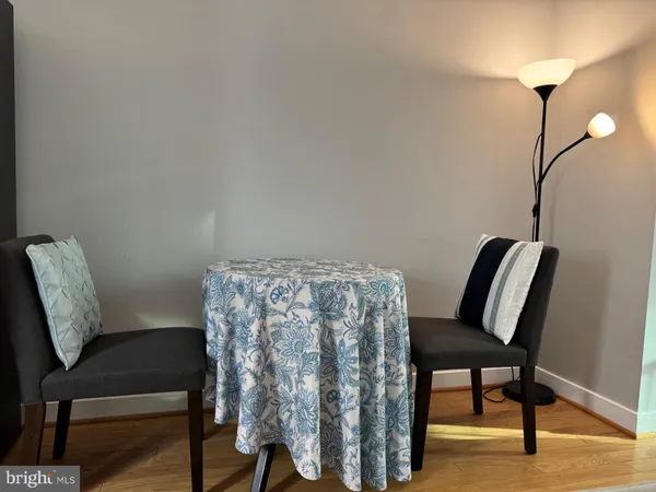 $1,995 | 1117 10th Street Northwest, Unit 305, Washington, DC 20001