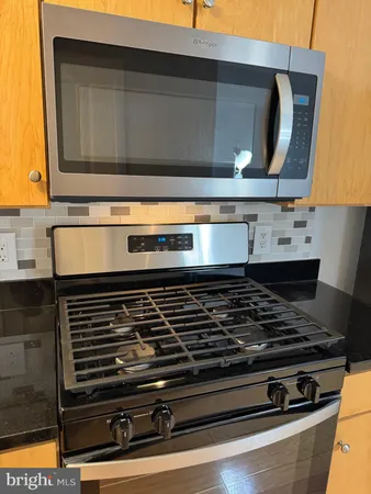 $1,995 | 1117 10th Street Northwest, Unit 305, Washington, DC 20001