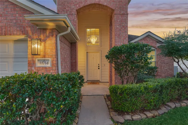 $329,900 | 11714 Curry Ridge Lane, Tomball, TX 77377
