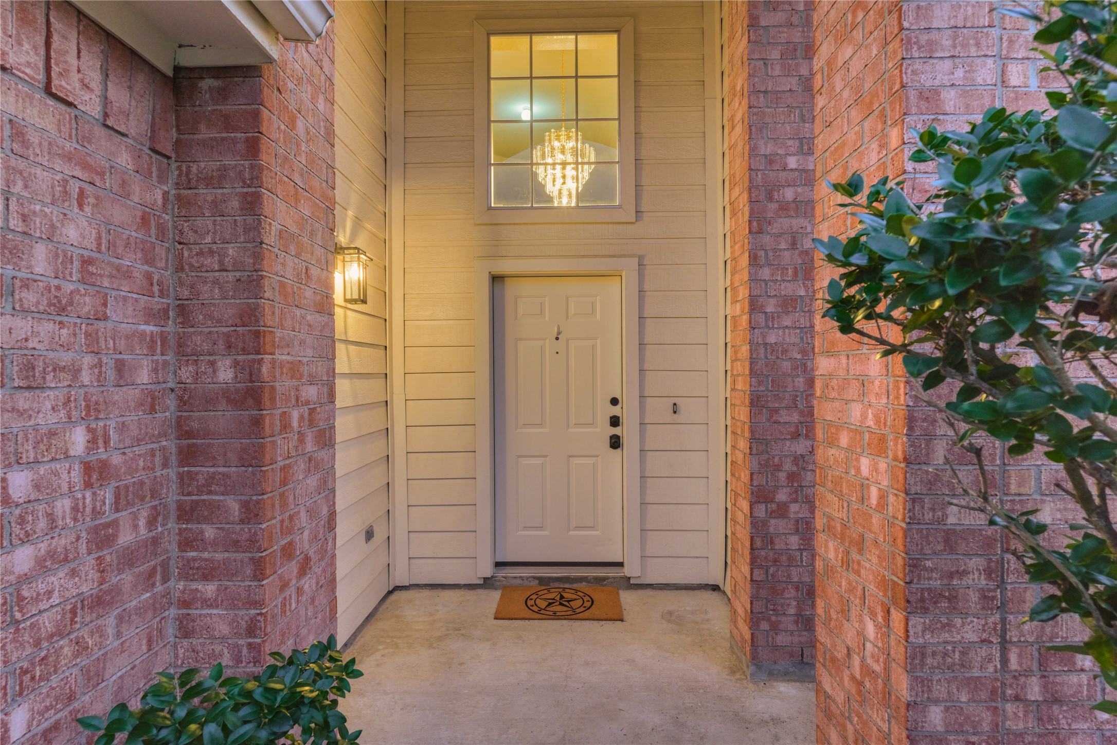 11714 Curry Ridge Lane Tomball, TX 77377 - Photo 8 of 50 Inviting covered entry to welcome your guests.