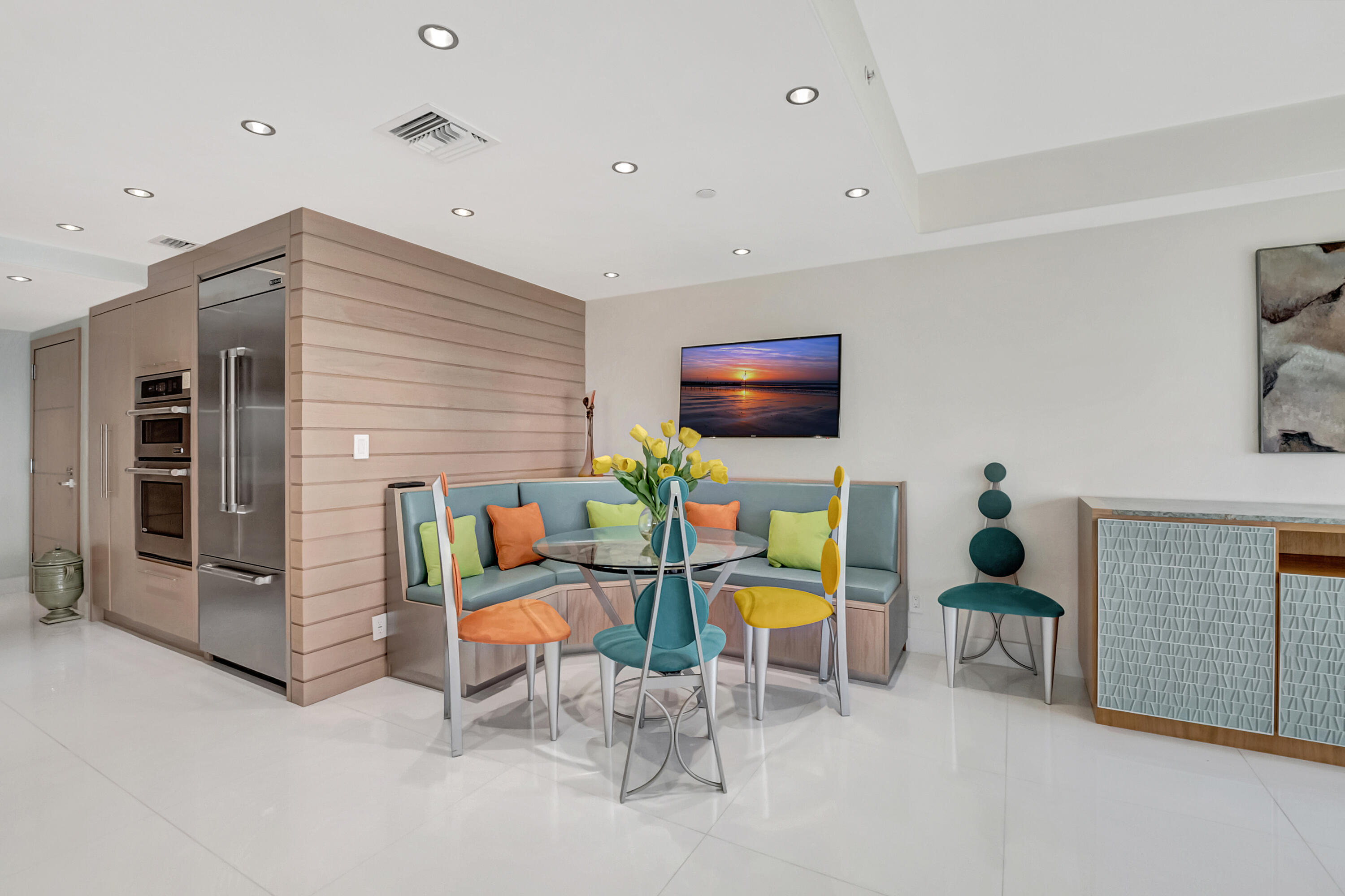 4301 North Ocean Boulevard, Unit 1708 Boca Raton, FL 33431 - Photo 16 of 91 EAT IN KITCHEN