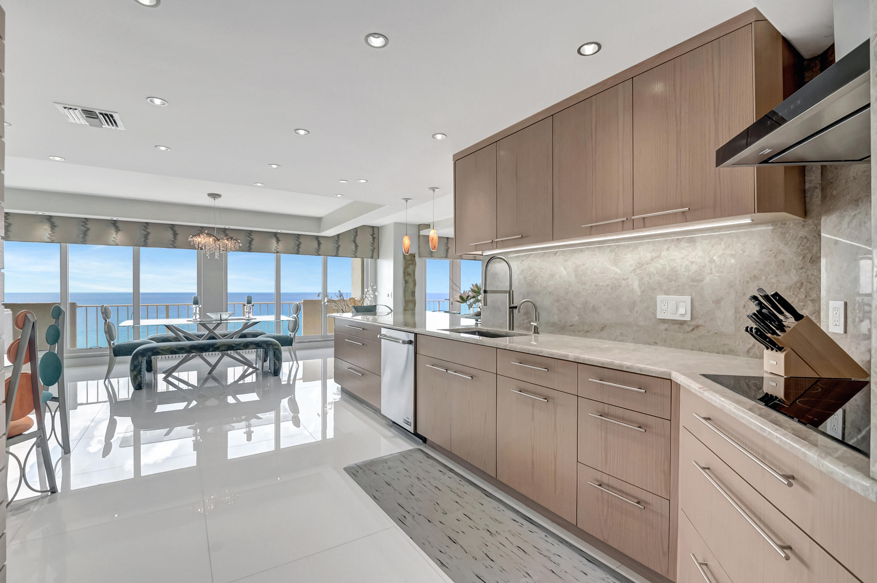 4301 North Ocean Boulevard, Unit 1708 Boca Raton, FL 33431 - Photo 20 of 91 KITCHEN