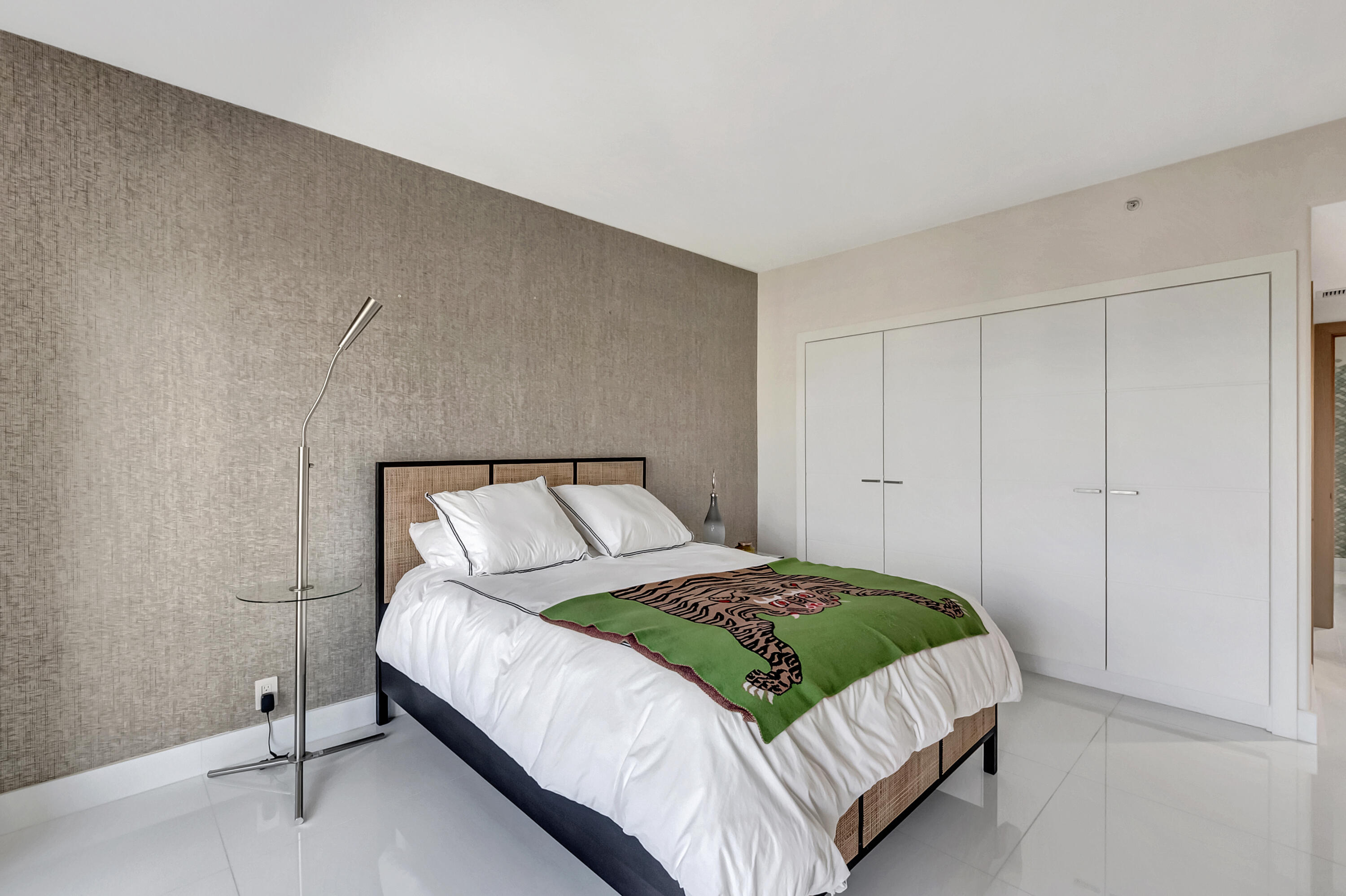 4301 North Ocean Boulevard, Unit 1708 Boca Raton, FL 33431 - Photo 22 of 91 GUEST BEDROOM