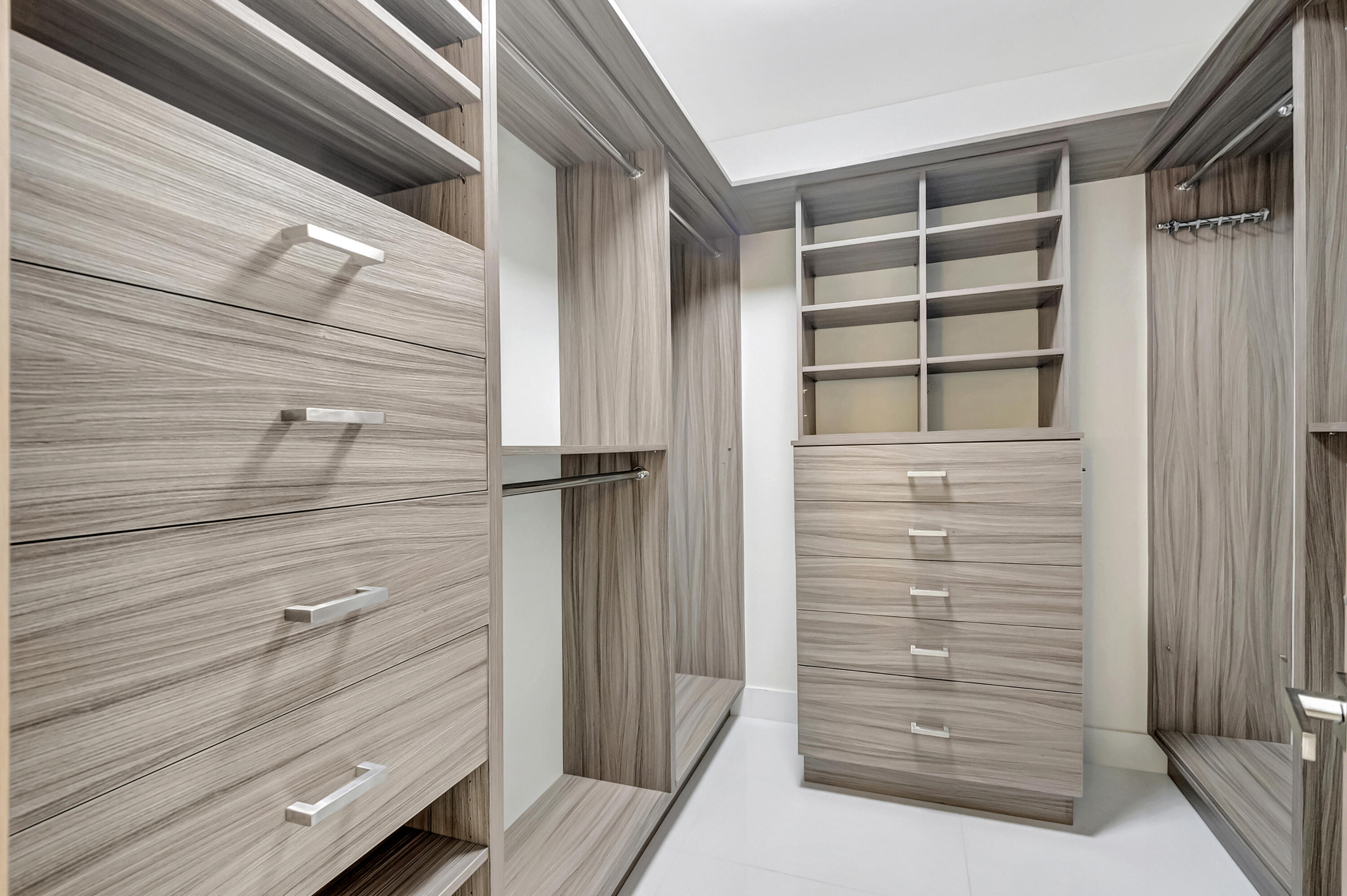 4301 North Ocean Boulevard, Unit 1708 Boca Raton, FL 33431 - Photo 35 of 91 PRIMARY WALK IN CLOSET