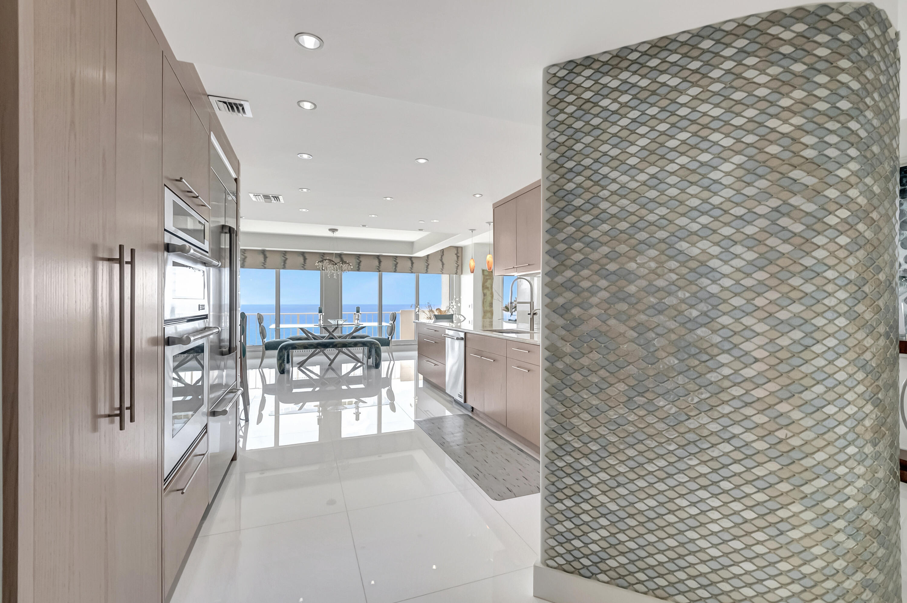 4301 North Ocean Boulevard, Unit 1708 Boca Raton, FL 33431 - Photo 9 of 91 KITCHEN ENTRANCE