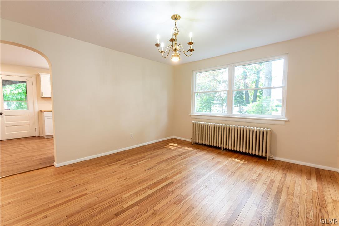 4143 Oakland Road Bethlehem, PA 18020 - Photo 10 of 36 Gallery Image 10
