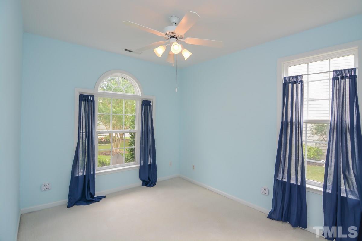 10401 Dapping Drive Raleigh, NC 27614 - Photo 13 of 25
