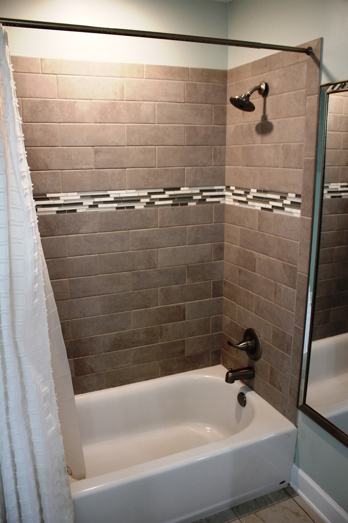 1092 Carpenter Lane Summit, MS 39666 - Photo 24 of 63 Upstairs Shower