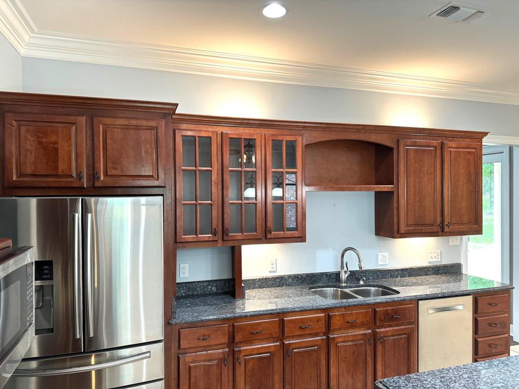 1092 Carpenter Lane Summit, MS 39666 - Photo 4 of 63 Kitchen