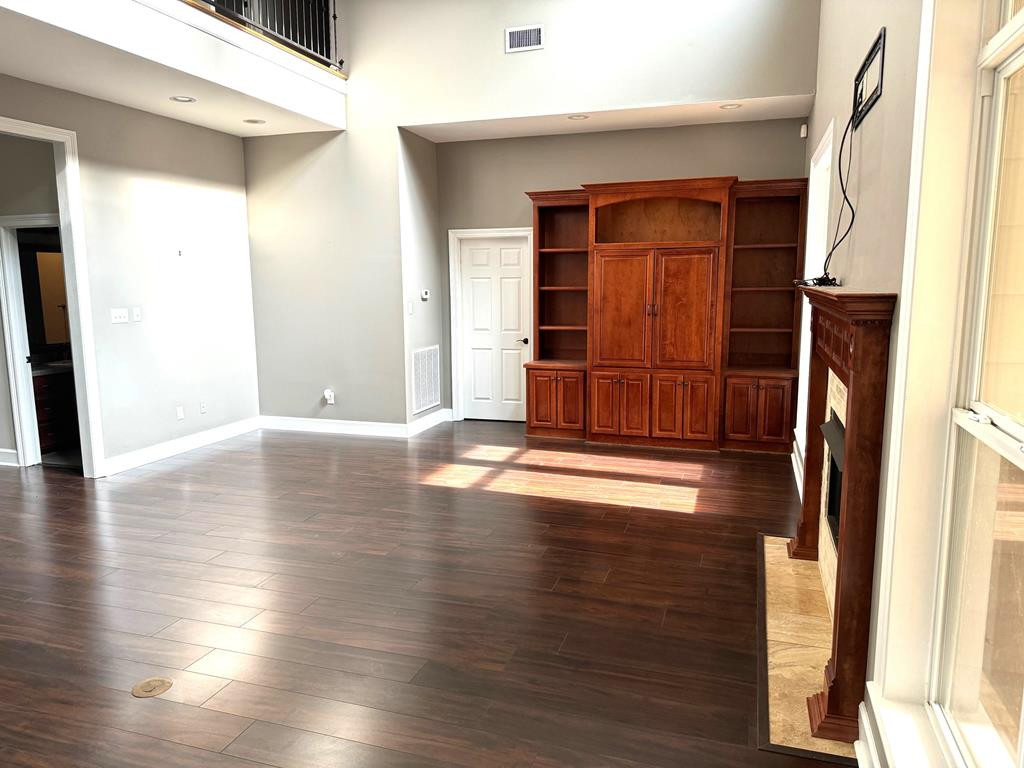 1092 Carpenter Lane Summit, MS 39666 - Photo 10 of 63 Family room from kitchen