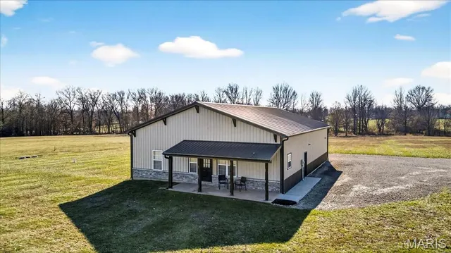 $899,000 | 22710 State Hwy O, Marthasville, MO 63357