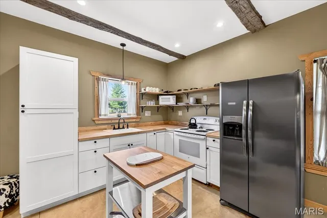 $899,000 | 22710 State Hwy O, Marthasville, MO 63357