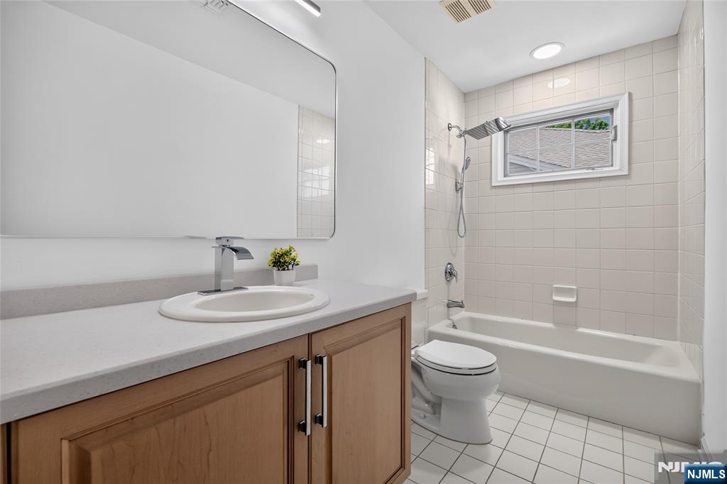 6 Schweinberg Drive, Unit R Roseland, NJ 07068 - Photo 34 of 48