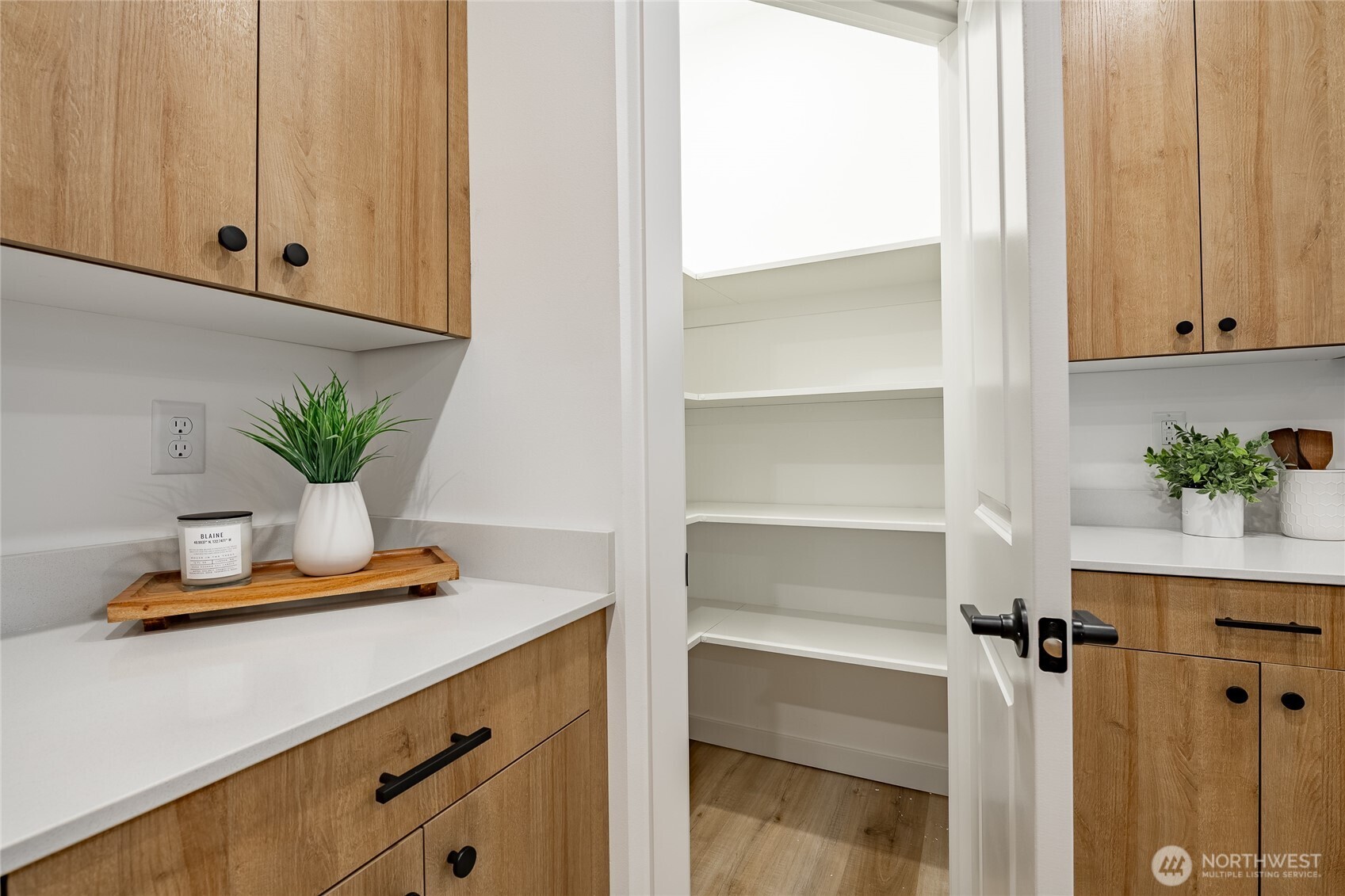 2986 Cedar View Road Blaine, WA 98230 - Photo 25 of 40 a view of bathroom with a potted plant on the counter