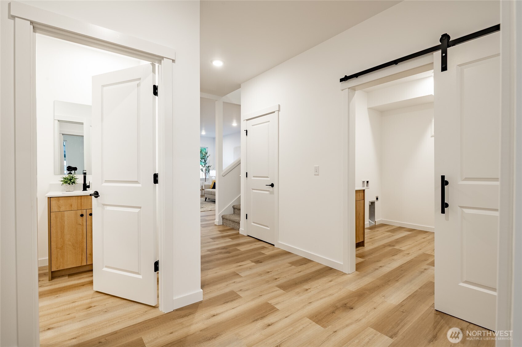 2986 Cedar View Road Blaine, WA 98230 - Photo 5 of 40 a view of a bathroom with a shower and a tub