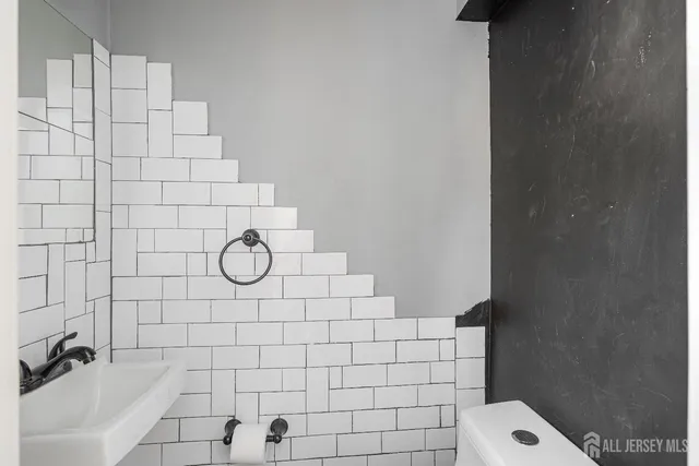 $726,000 | 631 Union Avenue, Elizabeth, NJ 07208