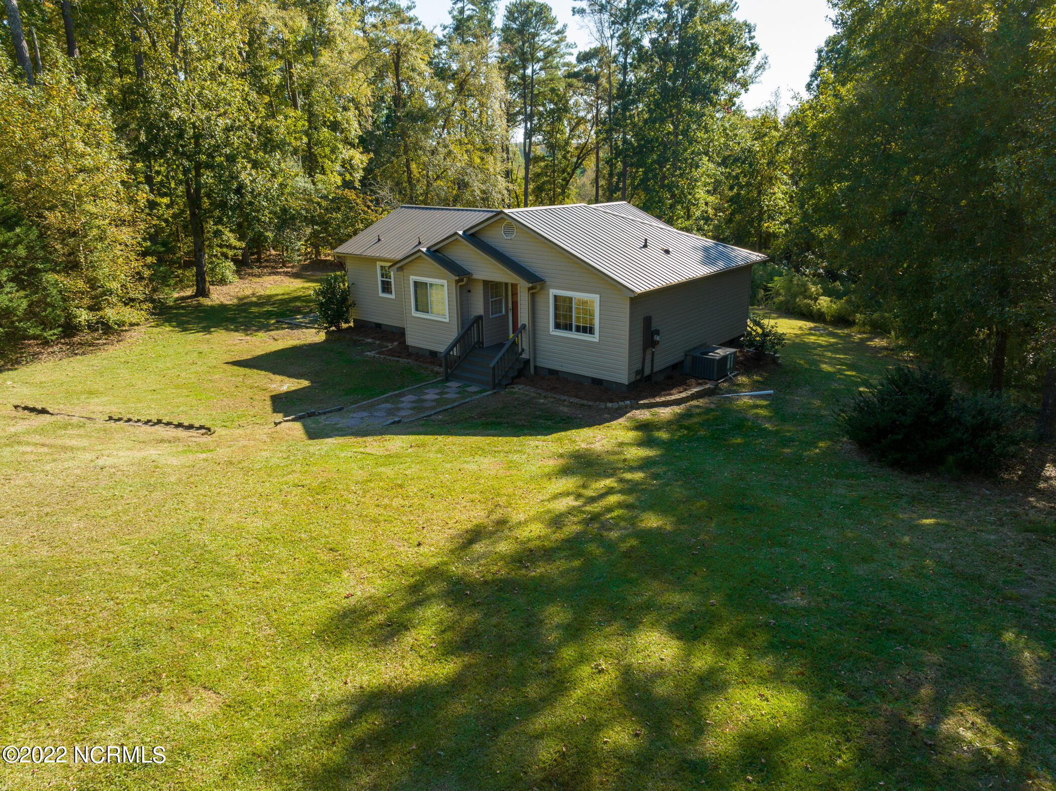 223 Nicholson Road Rockingham, NC 28379 - Photo 14 of 56 DJI_0129
