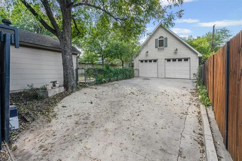$480,000 | 2312 Carleton Avenue, Fort Worth, TX 76107