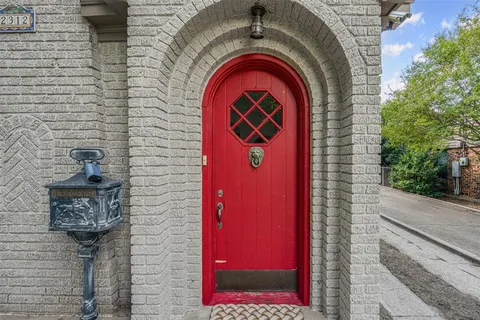 $480,000 | 2312 Carleton Avenue, Fort Worth, TX 76107