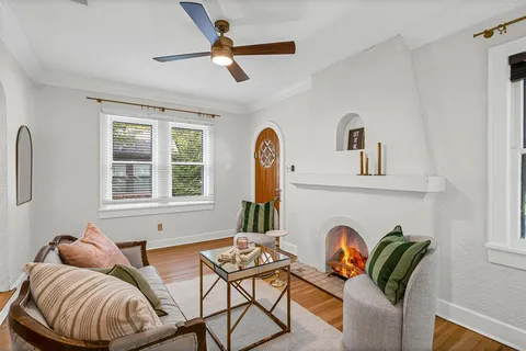 $480,000 | 2312 Carleton Avenue, Fort Worth, TX 76107