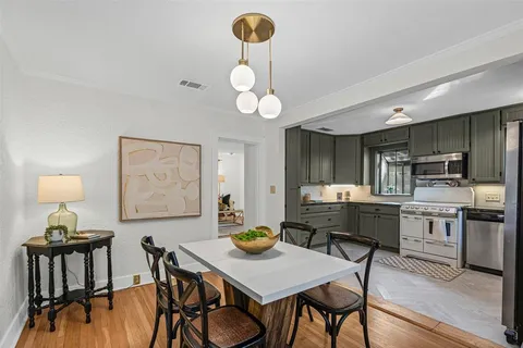 $480,000 | 2312 Carleton Avenue, Fort Worth, TX 76107