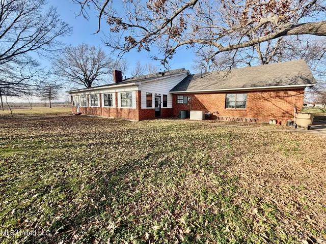 $340,000 | 2907 Highway 8, Cleveland, MS 38732