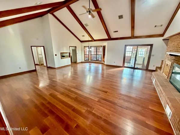 $340,000 | 2907 Highway 8, Cleveland, MS 38732