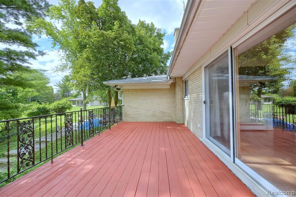 865 Briar Court Rochester Hills, MI 48309 - Photo 33 of 39