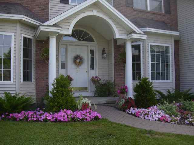 37 Dyke Road Colonie, NY 12110 - Photo 2 of 12 Photo 2