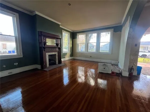 $359,000 | 305 East 2nd Street, Thibodaux, LA 70301