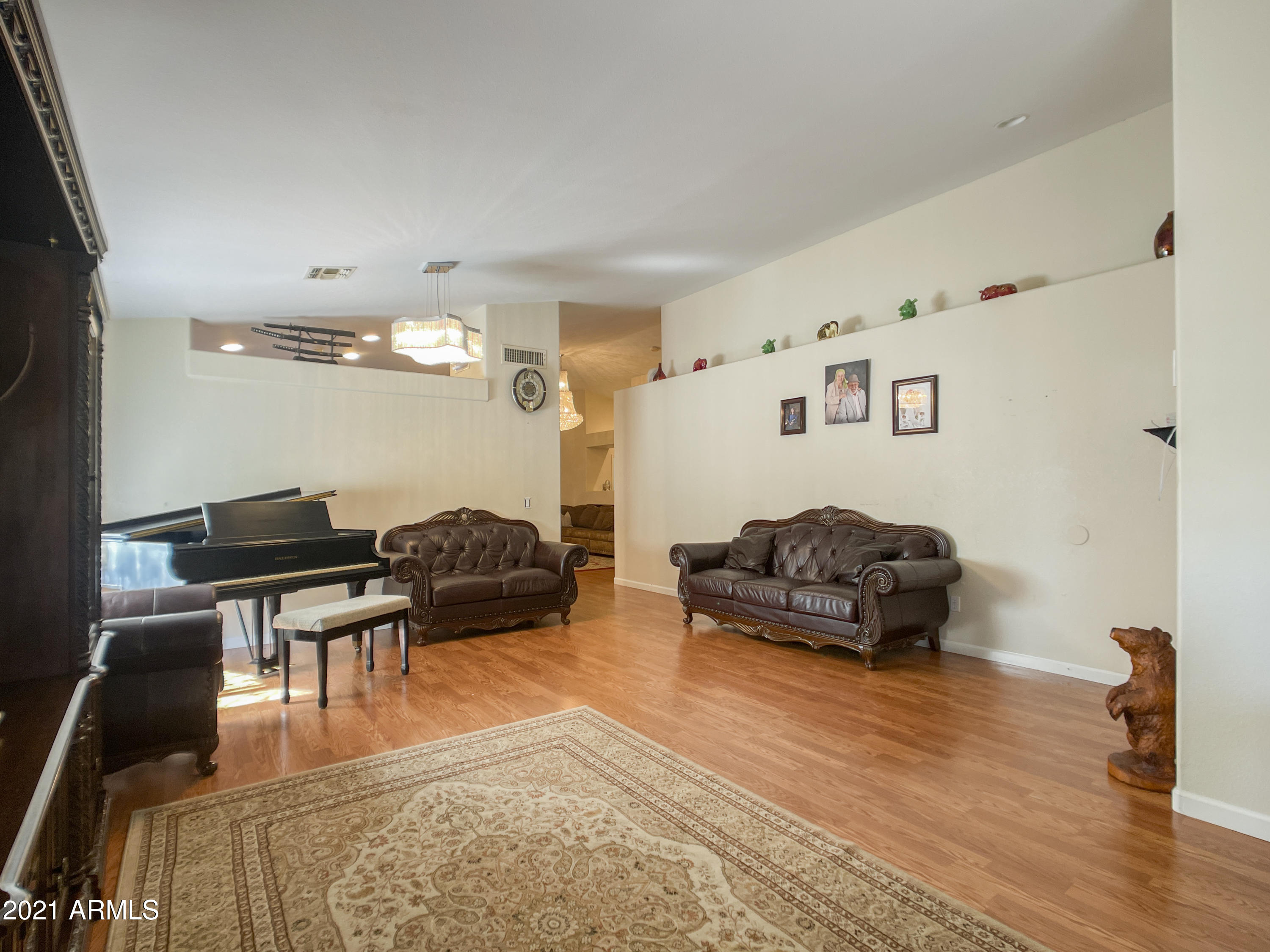 4019 West Bloomfield Road Phoenix, AZ 85029 - Photo 4 of 26 Entrance / Living Room