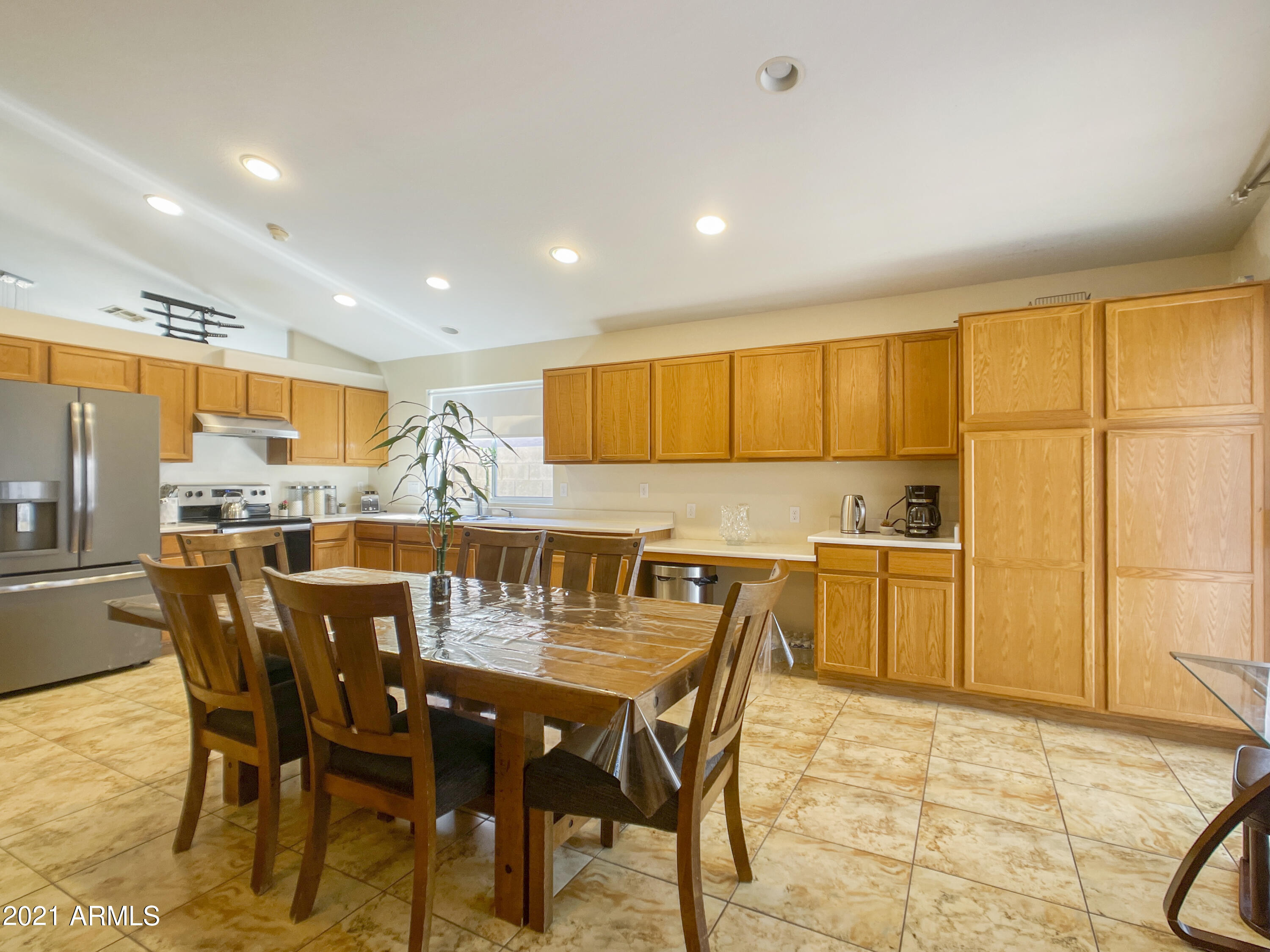 4019 West Bloomfield Road Phoenix, AZ 85029 - Photo 9 of 26 Eat-in kitchen