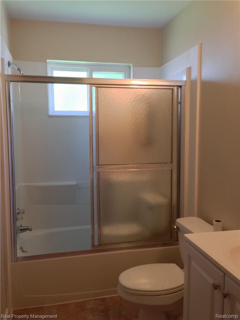 11279 Toepfer Road Warren, MI 48089 - Photo 9 of 14 2014-06-05 11.15