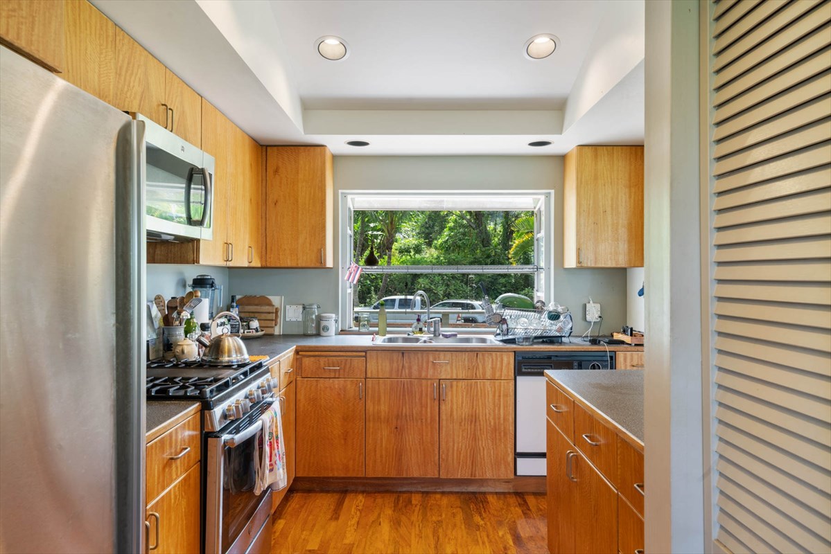 83-5594 Middle Keei Road, Unit 2 Captain Cook, HI 96704 - Photo 6 of 30 Gallery Image 6