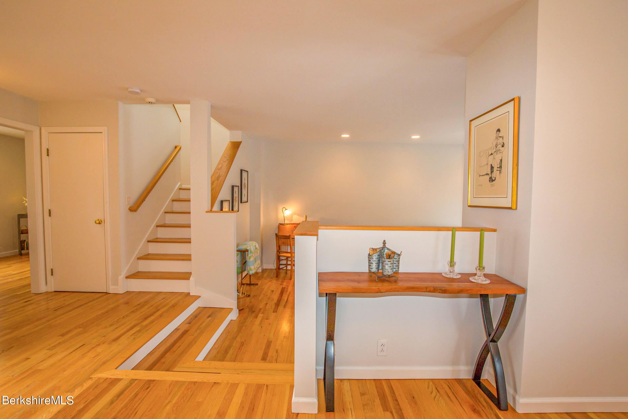 1136 Barker Road, Unit 9 Pittsfield, MA 01201 - Photo 12 of 60 half wall