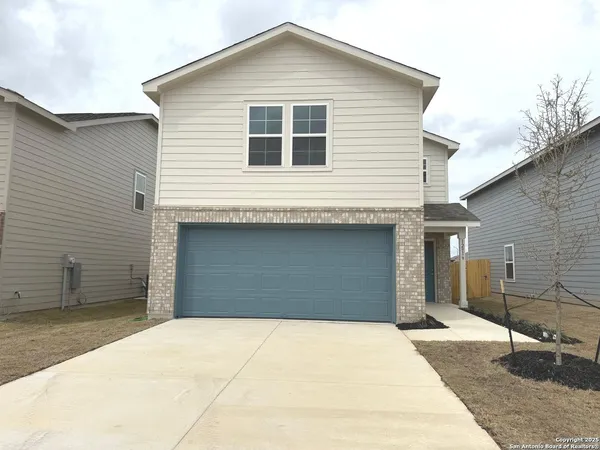 $1,600 | 12919 Lorena Ochoa, San Antonio, TX 78221