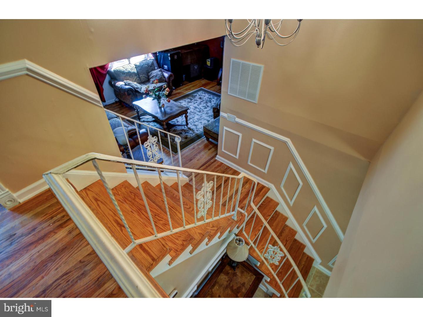 17 Gifford Road Somerset, NJ 08873 - Photo 12 of 24 Hallway