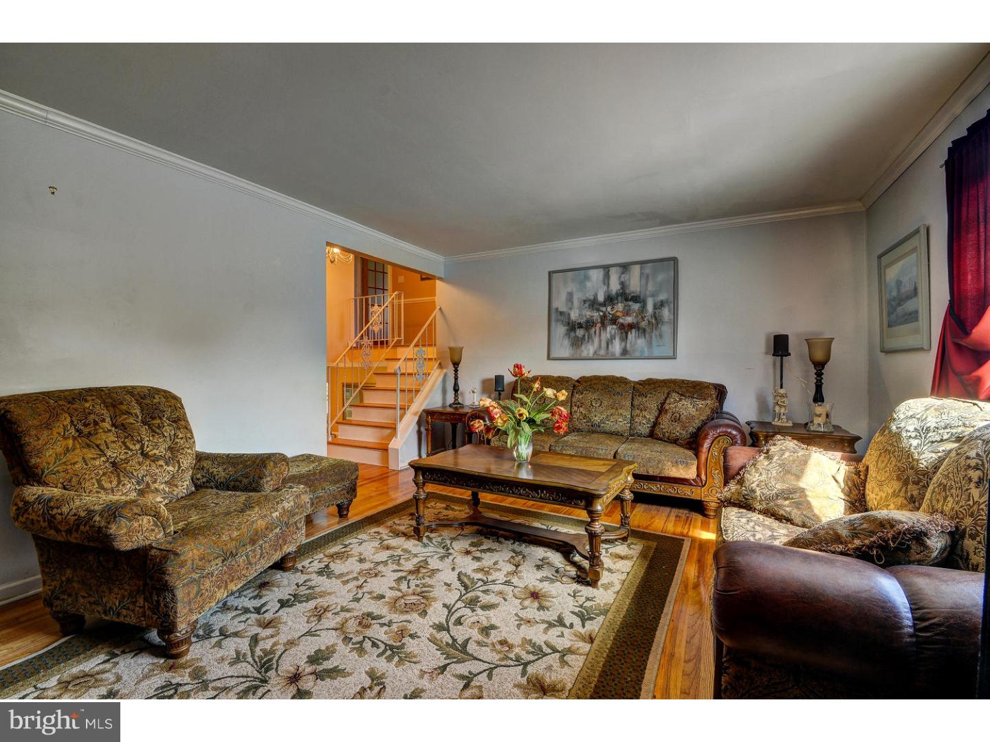 17 Gifford Road Somerset, NJ 08873 - Photo 6 of 24 Living Room