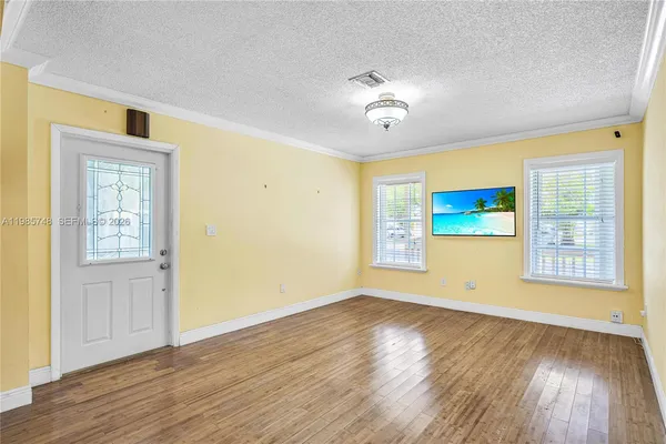 $575,000 | 11455 Southwest 117th Court, Miami, FL 33186